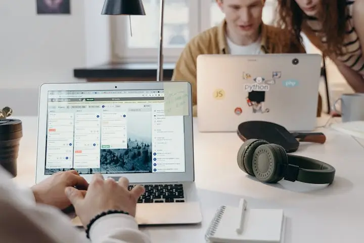 Manfaat Magang PKL bagi Mahasiswa