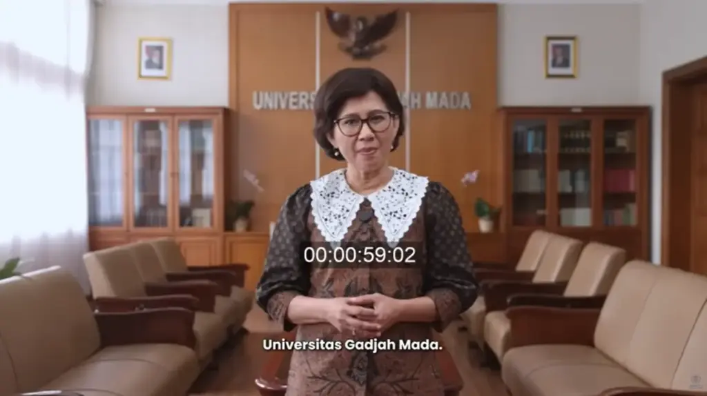 REKTOR UGM TERKAIT IJAZAH JOKO WIDODO