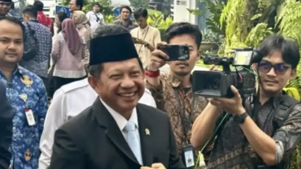 Pelantikan Menko Polkam Baru