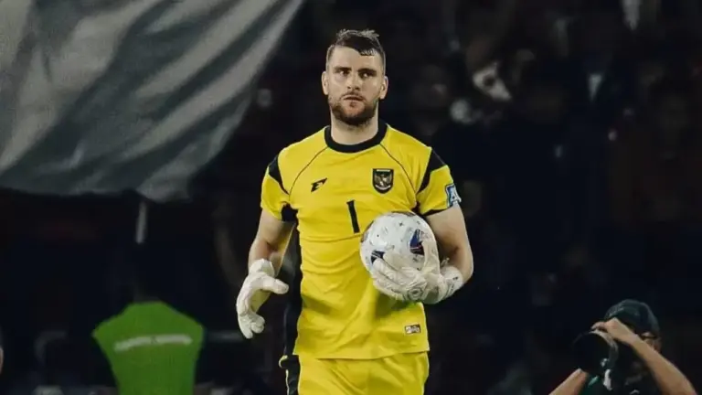 Maarten Paes Ajak Timnas Fokus