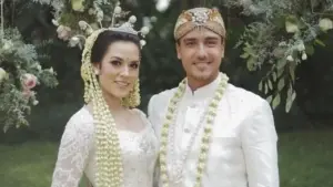 Raisa Gugat Cerai Hamish Daud
