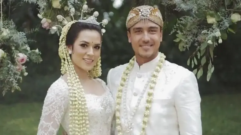 Raisa Gugat Cerai Hamish Daud