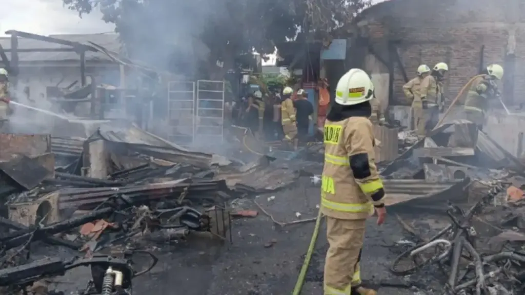 Kebakaran di Grogol Utara