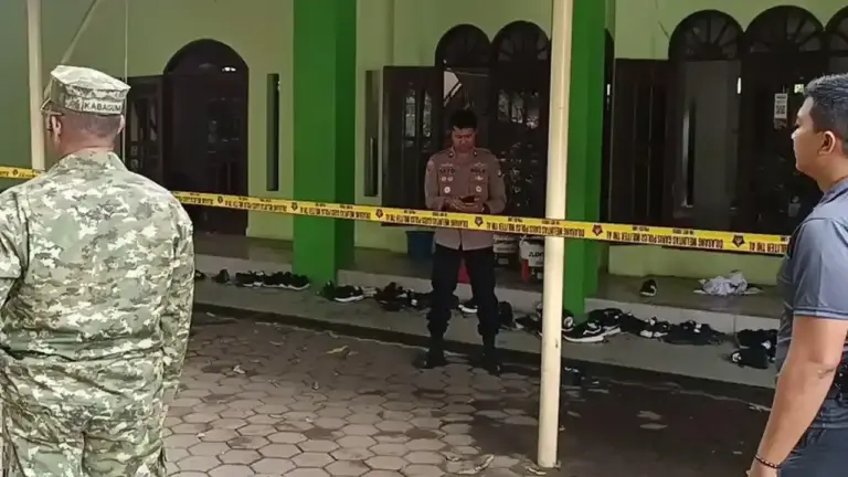 Ledakan di Masjid SMAN 72 Jakarta