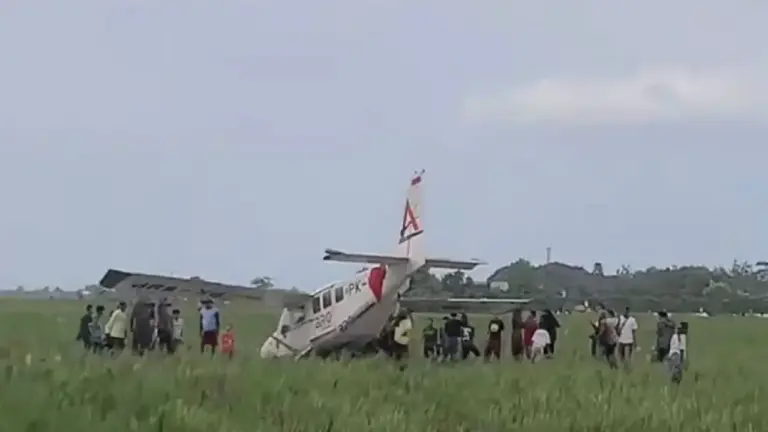 Pesawat Jatuh di Karawang