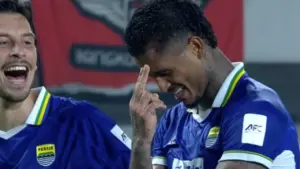 Babak Pertama Persib vs Bangkok