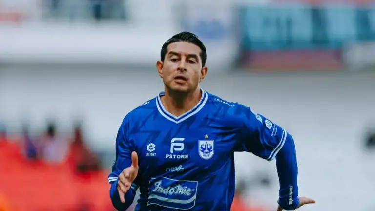 PSIS Semarang vs Tornado