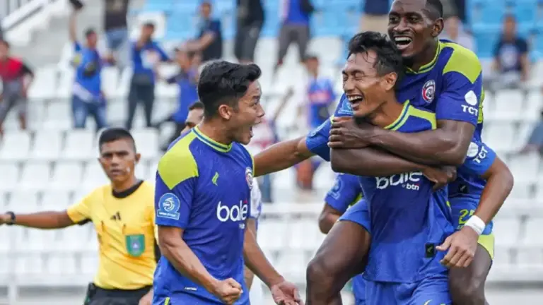 Babak Pertama Arema FC vs Persijap
