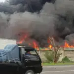 Pabrik di Cibolerang Bandung Terbakar, Asap Hitam Membumbung Hari Ini
